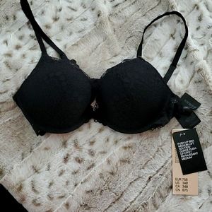 H&M black lace bra 34B